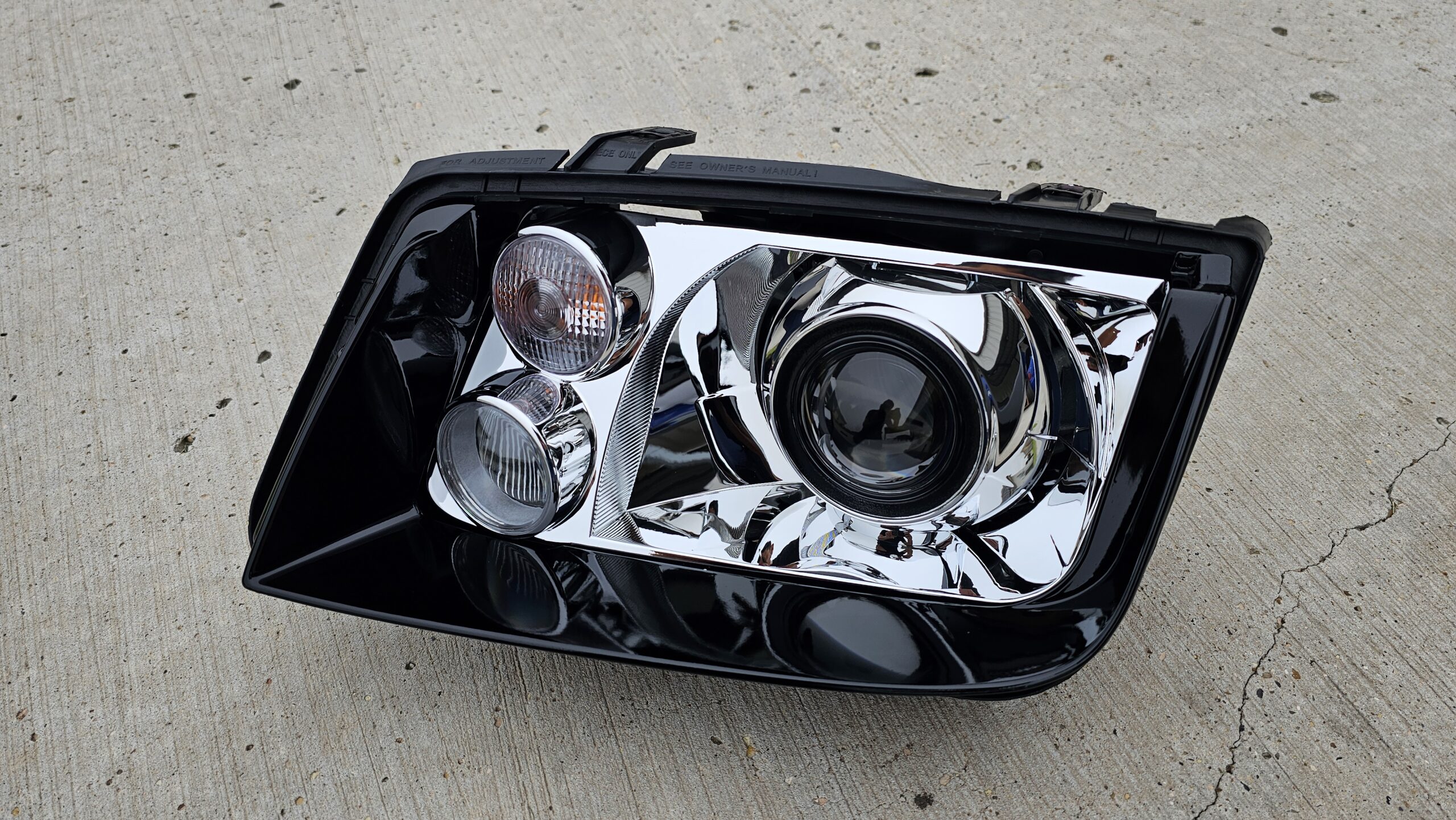 VXT Bi-LED “RETROFIT” Headlight Assemblies – GLI Style - MK4 Jetta / Bora - (Built to Order) - Image 7